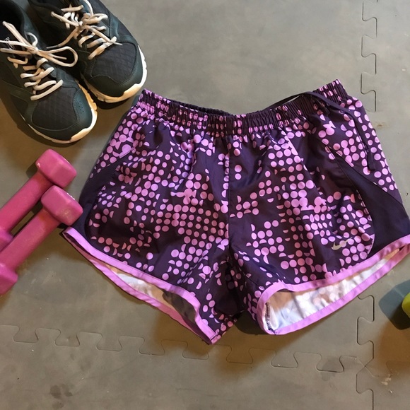 Nike Pants - Nike runners short